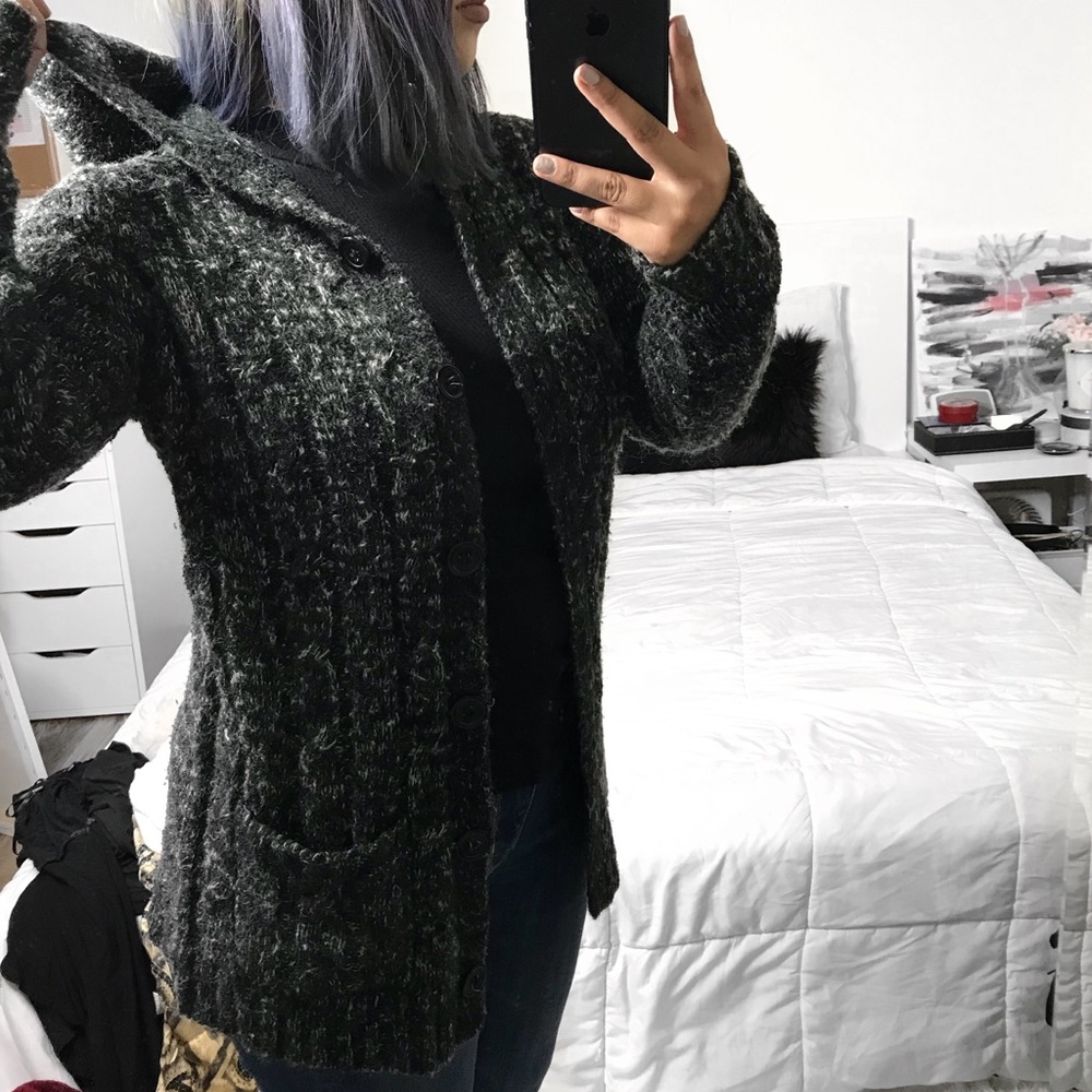 Long Cardigan with Buttons & hoodie